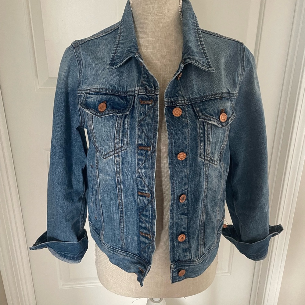 Classic Blue Denim Jacket - Women
